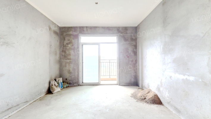 莲花湖三期二手房实景图