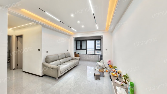 万瑞林语光年二手房实景图