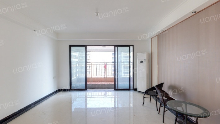 荣和·半山华府二手房实景图