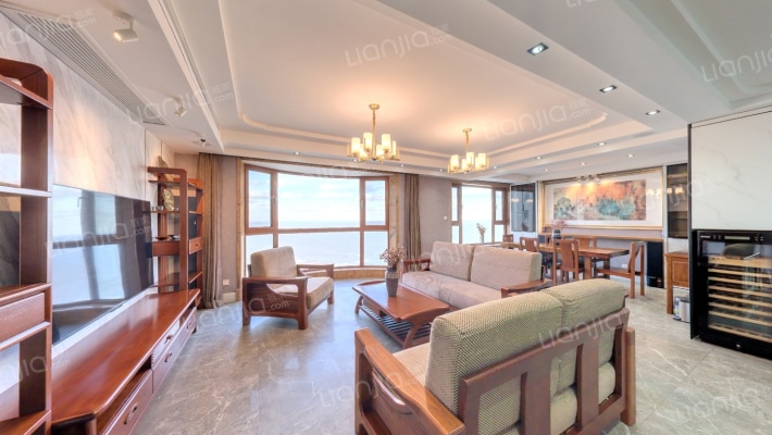 海滨假日花园小区二手房实景图