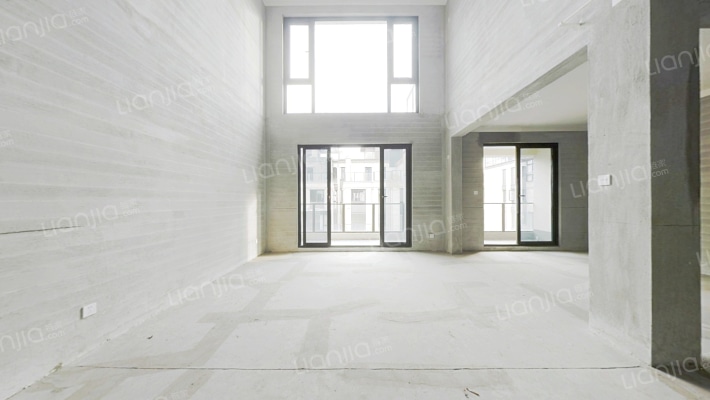 中南樾府二手房实景图