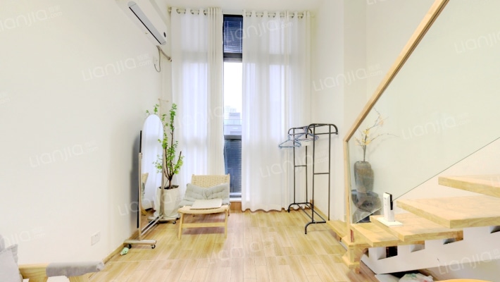 新站广场二手房实景图