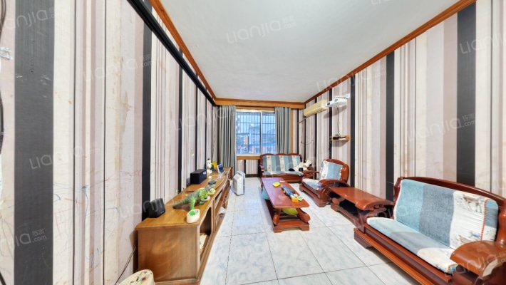 教师公寓二手房实景图