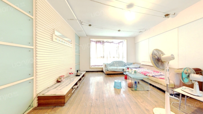 东南苑二手房实景图