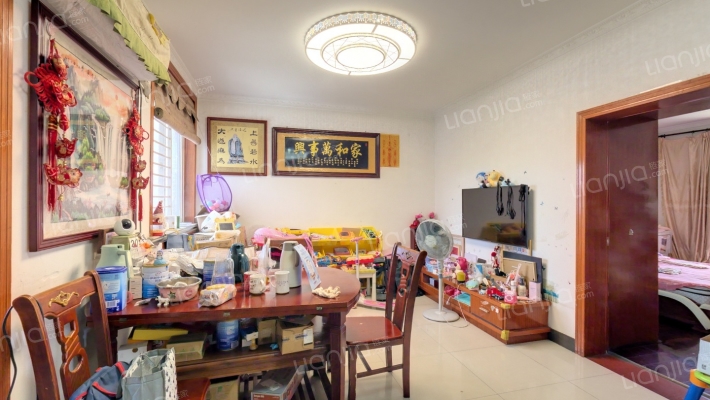 鸿运坊二手房实景图