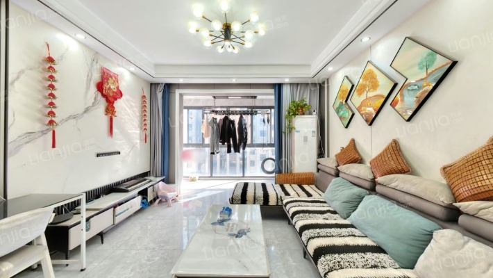 新大蓝庭二手房实景图