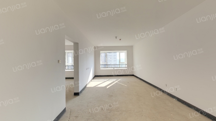 保利领秀山6区二手房实景图