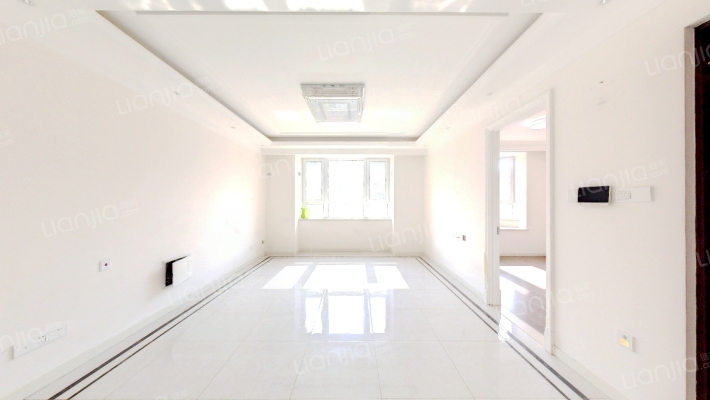 万科翡翠公园二手房实景图