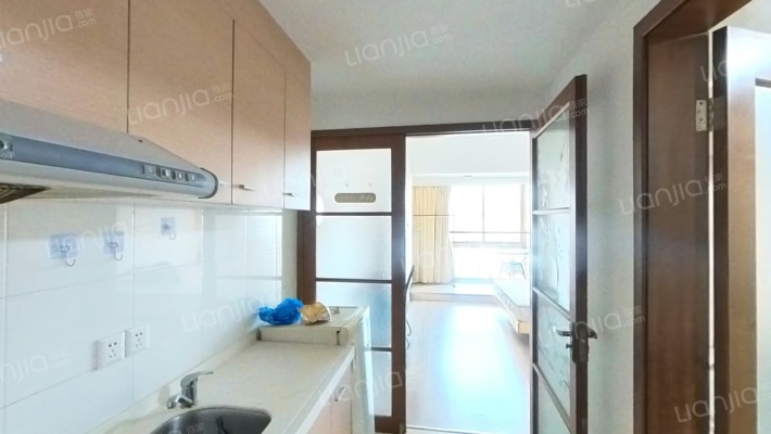 金茂大厦二手房实景图