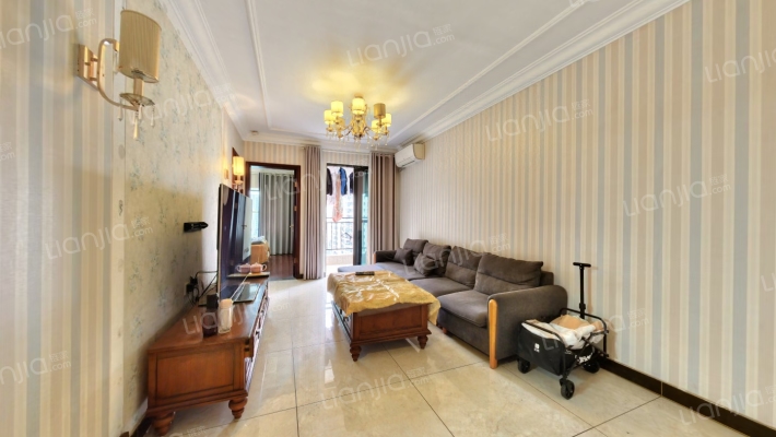 恒大翡翠华庭二手房实景图