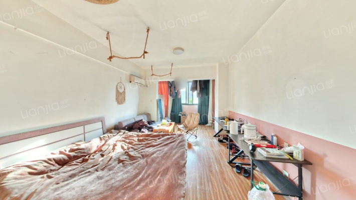 在水一方二手房实景图