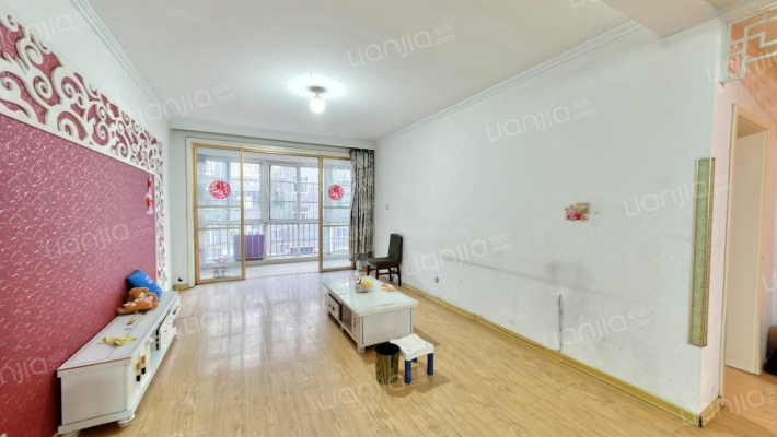 阳光花园B区二手房实景图