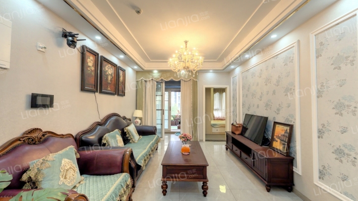 公园大道菁澜一组团二手房实景图