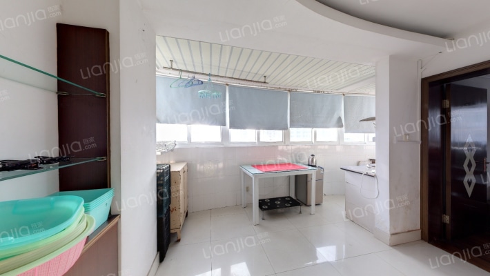 中凯华庭二手房实景图