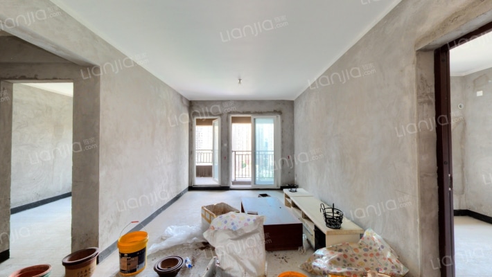 融创春晖十里岚峰庭二手房实景图