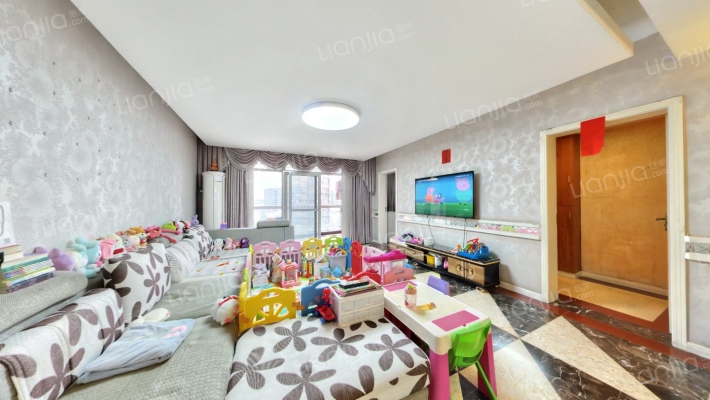 布鲁汀二手房实景图