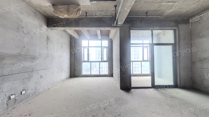 嘉润公馆二手房实景图