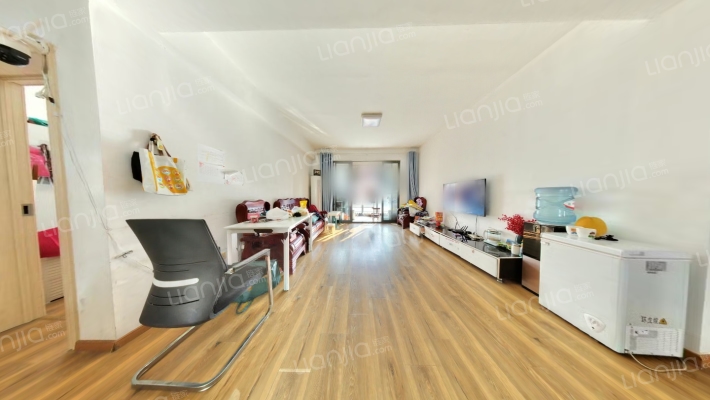 依澜雅居二手房实景图