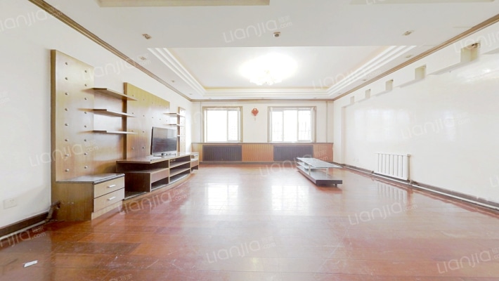 新发小区二手房实景图