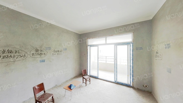 艺星湖景苑二手房实景图