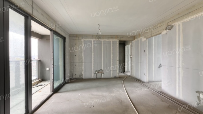 柏龙湾二手房实景图