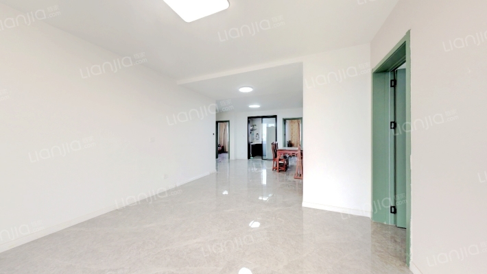 中梁颐和雅筑二手房实景图