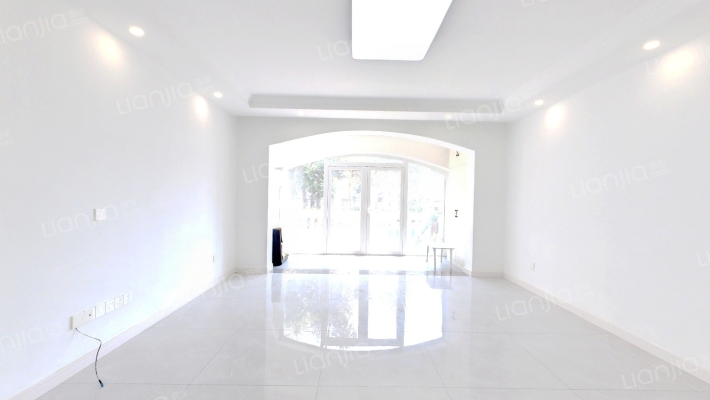 建飞花园三期二手房实景图