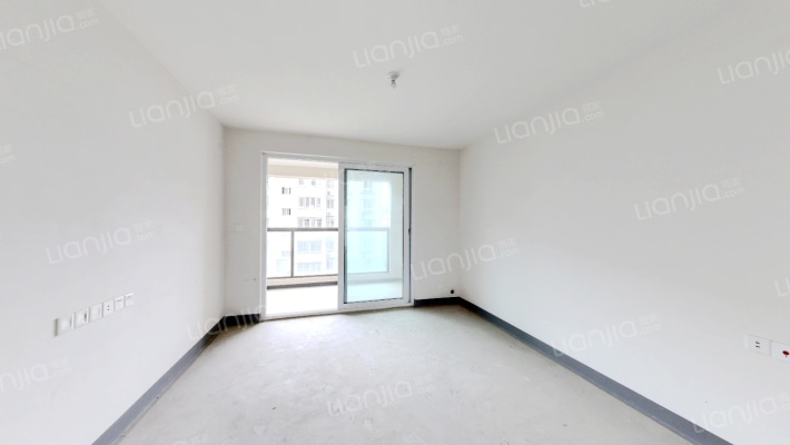 美的悦岚山西区二手房实景图