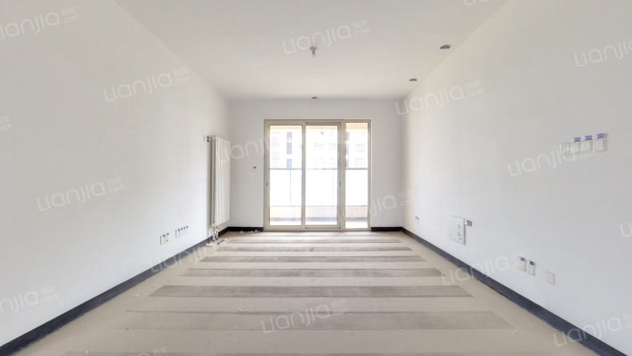 融创美盛宏园二手房实景图