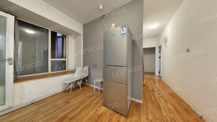 佳年华广场一期二手房实景图