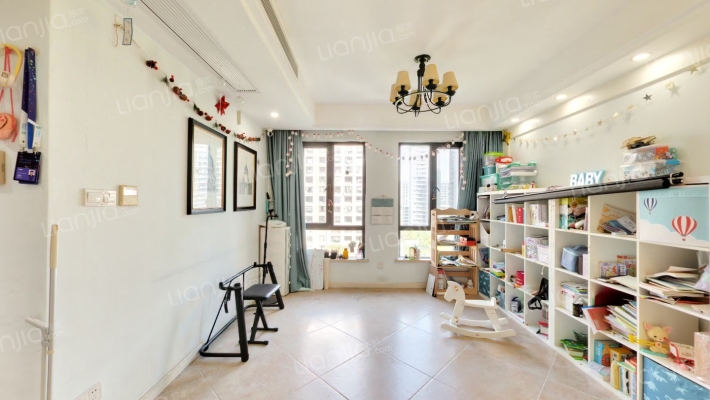 莱德绅华府二手房实景图