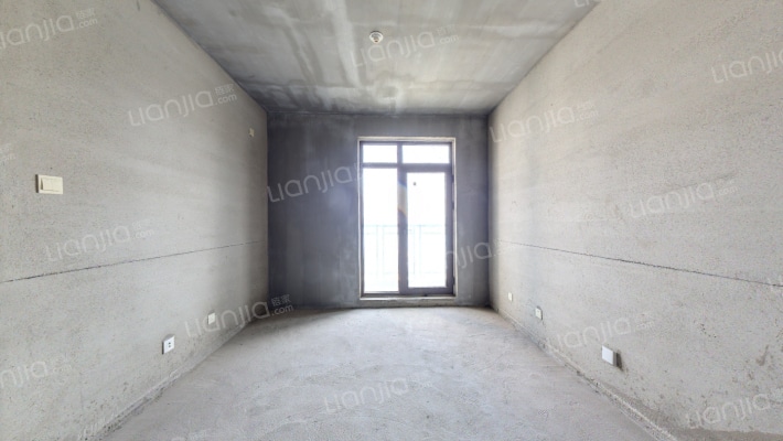 中国城乡逅海二手房实景图