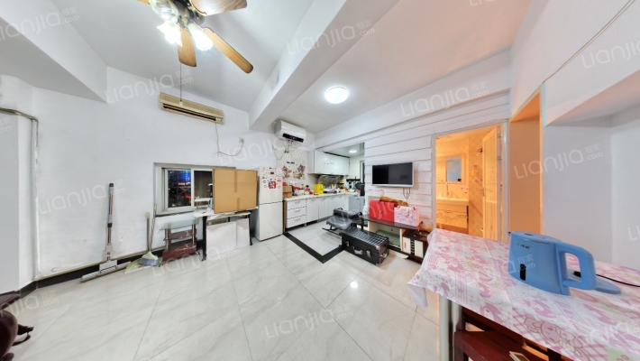 蓝天雅居二手房实景图