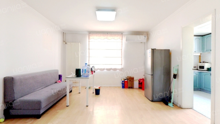 鹏飞花园二手房实景图