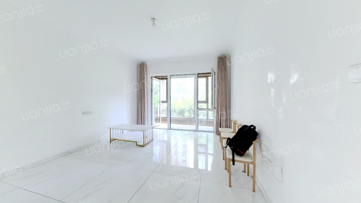 碧桂园翡翠城二手房实景图