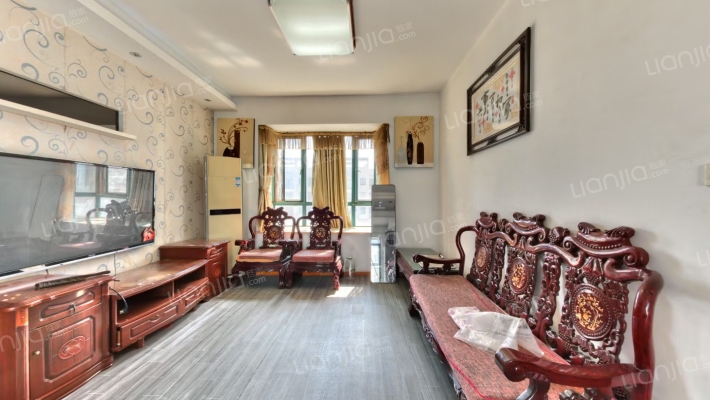 武铁佳苑东区二手房实景图