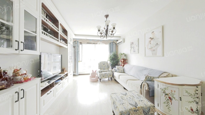 水芙山竹二手房实景图