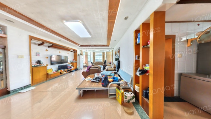 凤贵新村二手房实景图