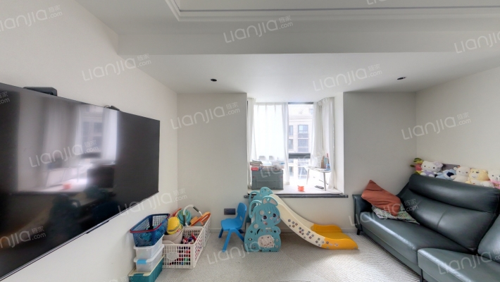 龙馨锦苑二手房实景图