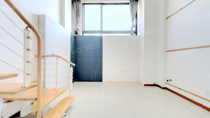 华都商业广场二手房实景图