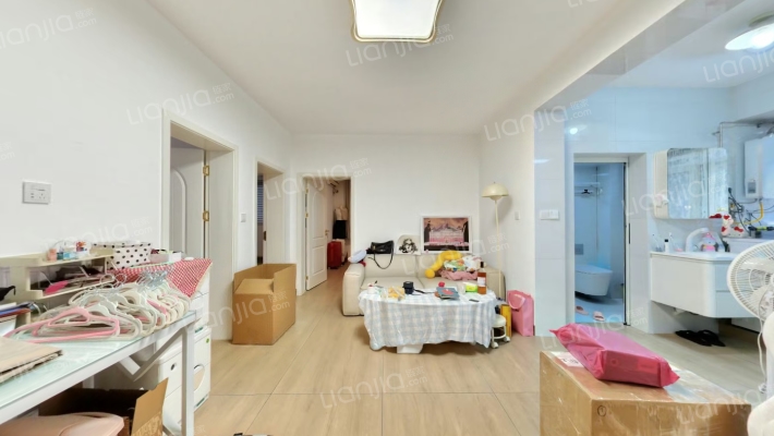 长信公寓二手房实景图