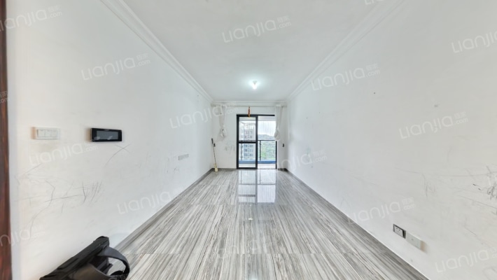 小径海岸城花园二手房实景图