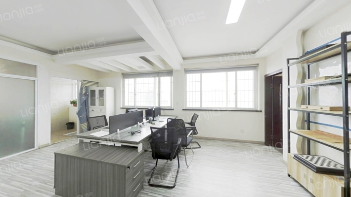 建鸿达现代公寓二手房实景图