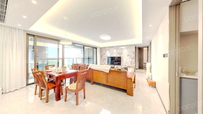 龙湖香港置地瑰雲里二手房实景图