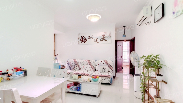 华景新城逸晖居二手房实景图