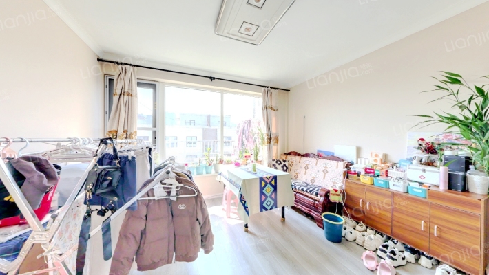 新怡家园二手房实景图