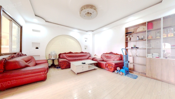 鸿辰小区二手房实景图