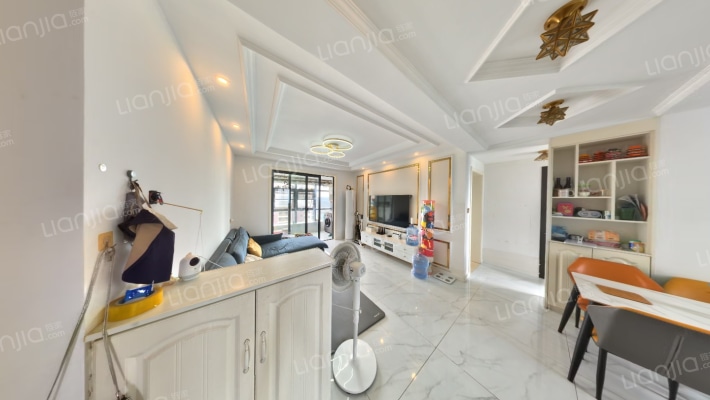 彩虹城二手房实景图