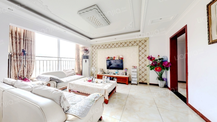 东域龙湾二期二手房实景图