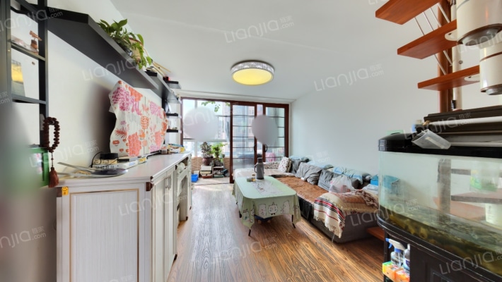 锦泉源D4区二手房实景图